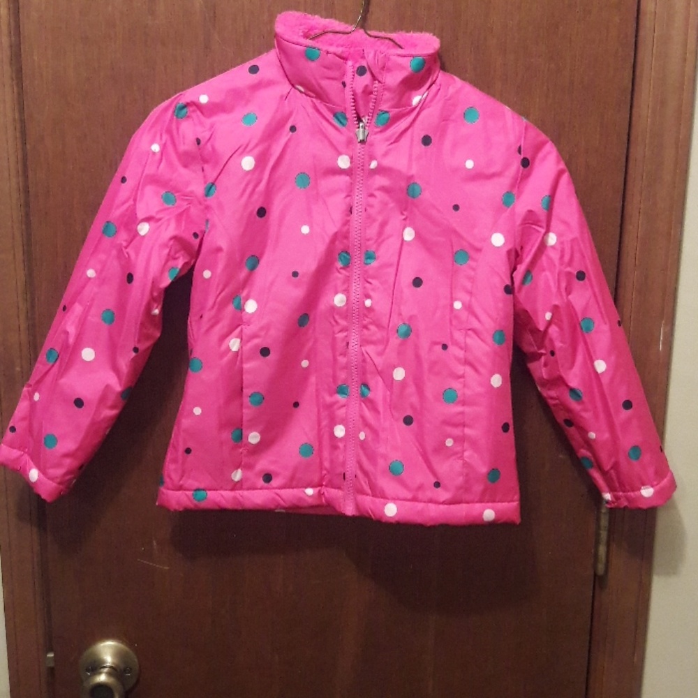 NEW GIRLS COAT/Size 4-5